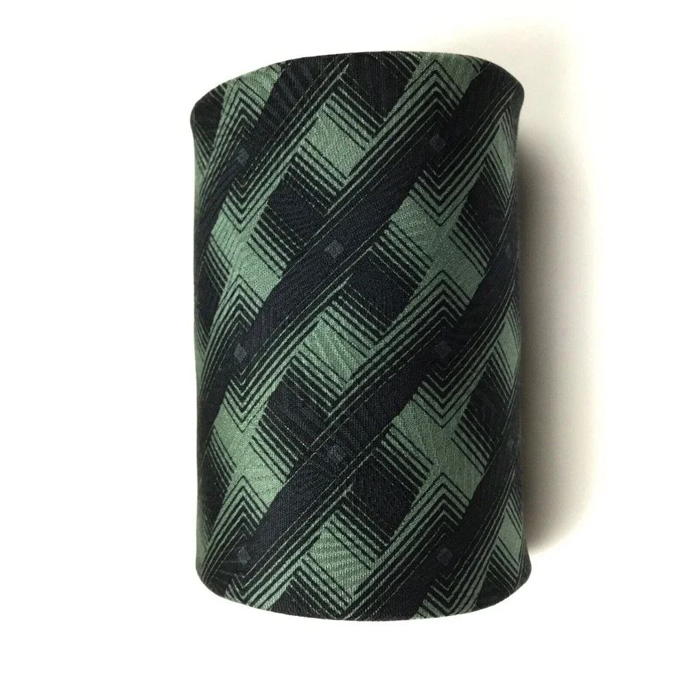 Jhane Barnes 100% Silk Tie Men's Green Black Geometric Designer Necktie Japan - Picture 3 of 10